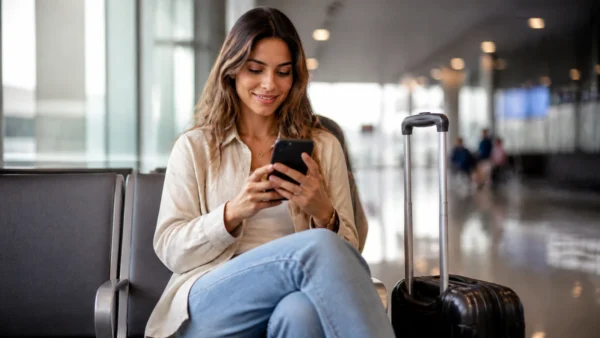 Passagem emitida com milhas acumula milhas?